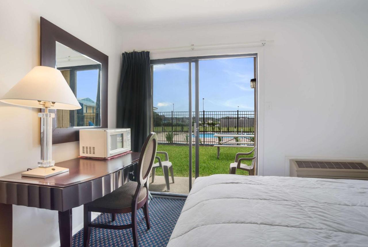 Rodeway Inn At Somers Cove Marina Crisfield المظهر الخارجي الصورة